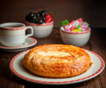 Sade Börek