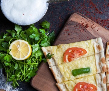 Kavurmalı Pide
